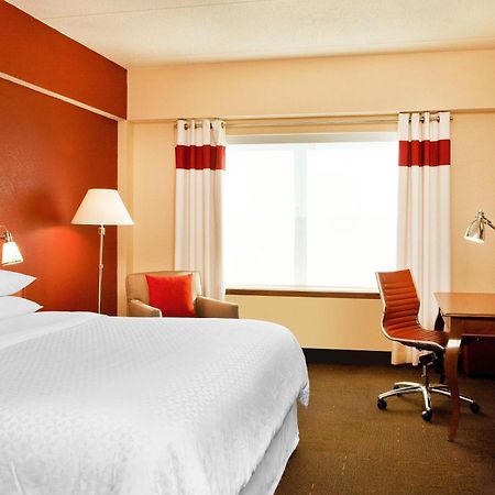 Four Points By Sheraton Louisville Airport Buitenkant foto
